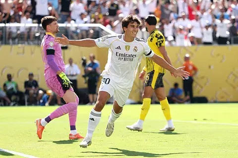 ليس بسبب توديع الثلاثة الآخرين للبطولة.. لماذا يتصدر جونزالو جارسيا سباق هدافي المونديال؟